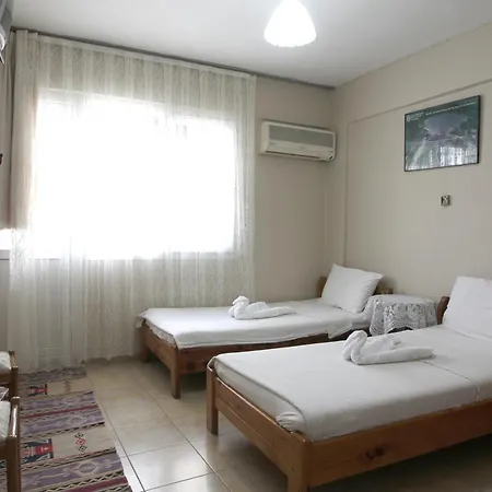 Pensión Vardar Selçuk