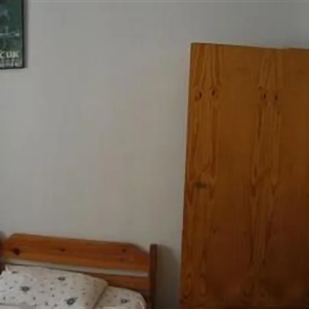 Vardar Pensión Selçuk